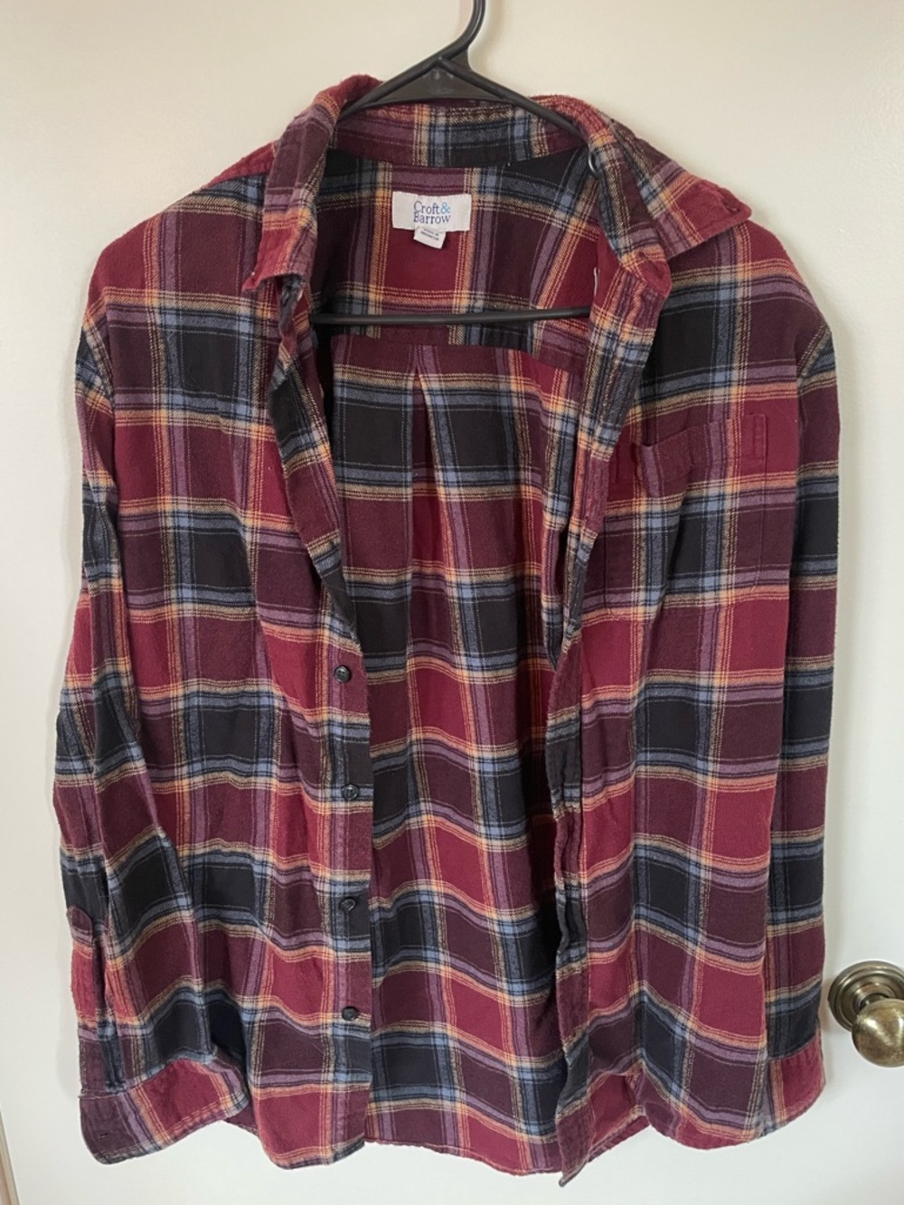 Croft and Barrow Men’s Flannel Shirt, Small